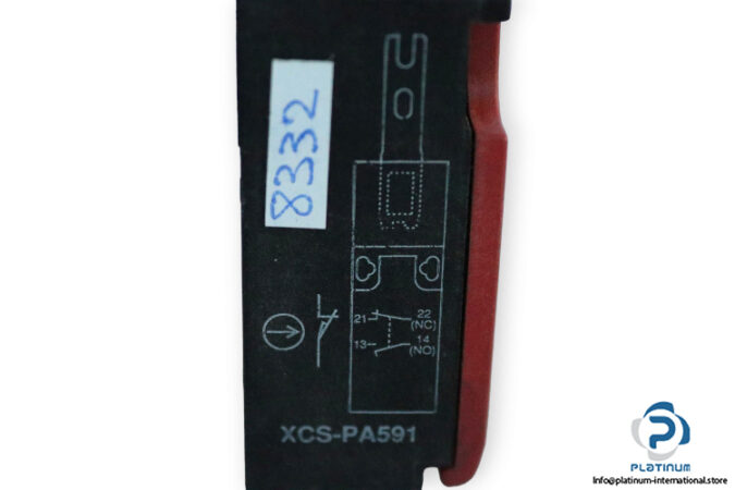 telemecanique-XCS-PA591-safety-switch-(new)-2