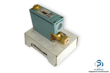 telemecanique-XMJ-A0127-pressure-switch-(new)-(carton)