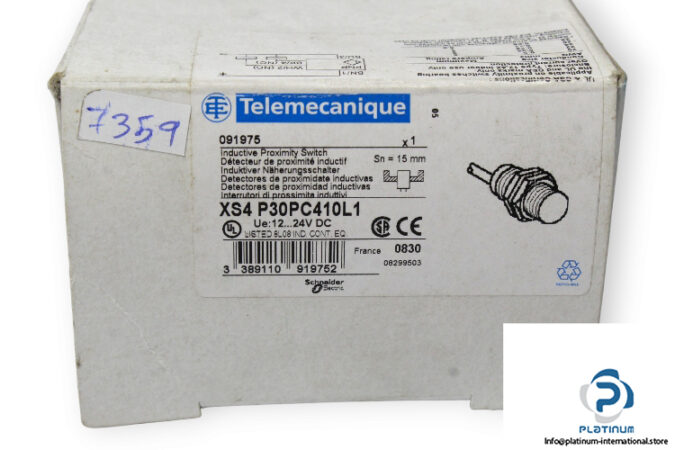 telemecanique-XS4-P30PC410L1-inductive-sensor-new-4