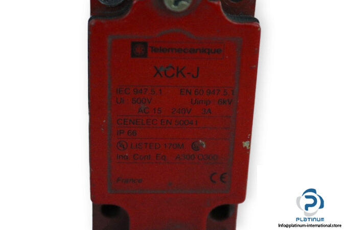 telemecanique-ZCK-J5_ZCK-E62-limit-switch-(Used)-2