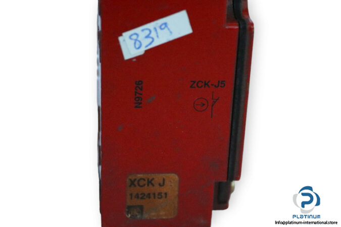 telemecanique-ZCK-J5_ZCK-E62-limit-switch-(Used)-3