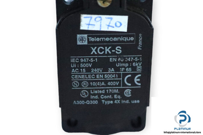 telemecanique-ZCK-S1H29-limit-switch-(used)-2