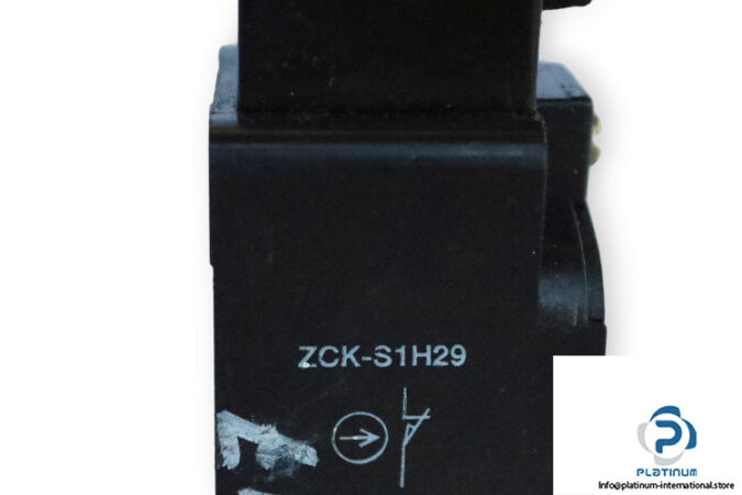 telemecanique-ZCK-S1H29-limit-switch-(used)-3