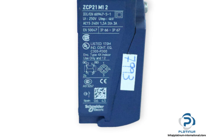 telemecanique-ZCP21M12-limit-switch-body-(Used)-2