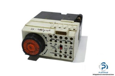 telemecanique-CAR-FR-111-time-relay