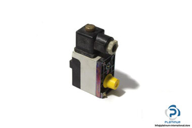 Telemecanique-PVA-E102B-single-solenoid-valve