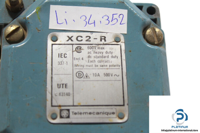 telemecanique-xc2-r-limit-switch-3