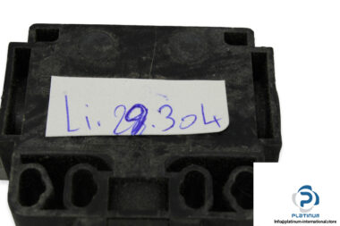 telemecanique-xck-t118-limit-switch-2