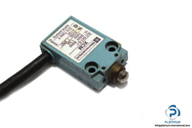 telemecanique-xcm-a110-limit-switch-2