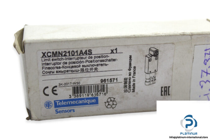telemecanique-xcmn2101a4s-limit-switch-2