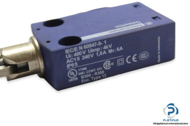 telemecanique-xcmn2102s68-limit-switch-1