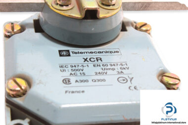 telemecanique-xcr-e18-limit-switch-2