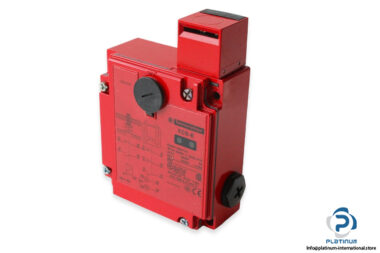 telemecanique-xcse7311-safety-switch-1