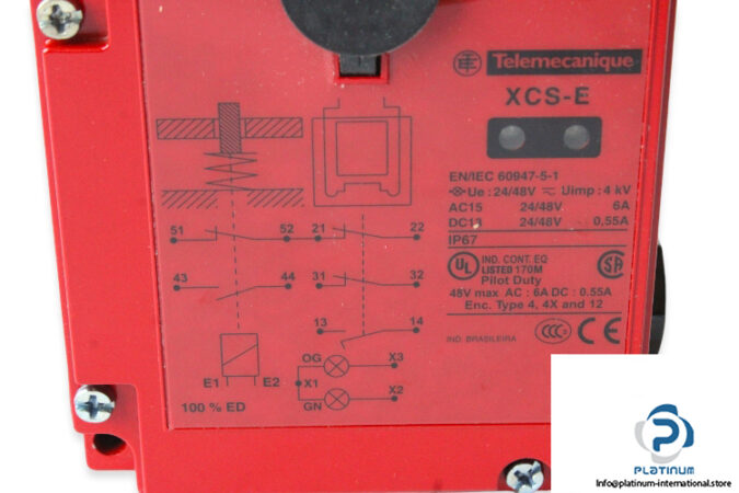 telemecanique-xcse7311-safety-switch-2