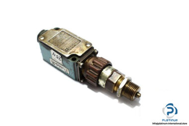 telemecanique-XM2-JM160-pressure-switch