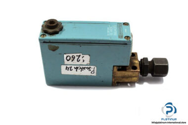 telemecanique-xmj-a300-pressure-switch-2