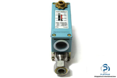 telemecanique-xmj-a5007-pressure-switch