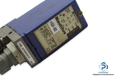 telemecanique-xml-a010a2s12-vacuum-switch-1