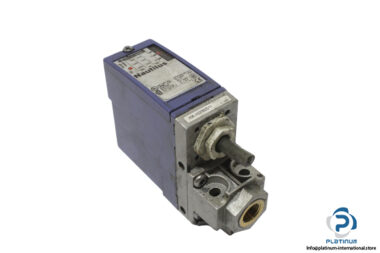 telemecanique-XMLA020B2S11-electromechanical-pressure-sensor