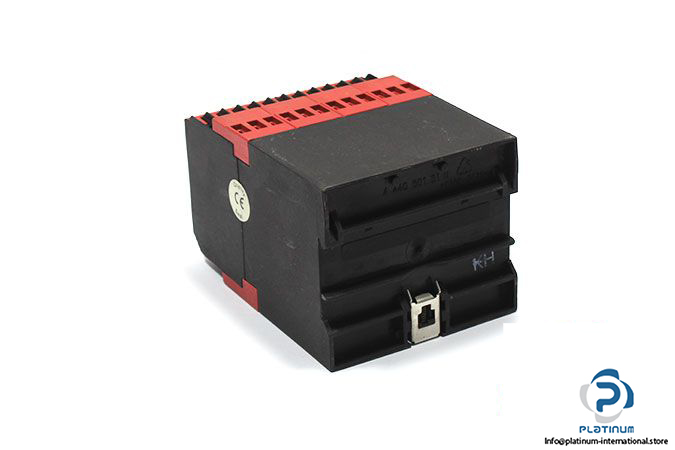 telemecanique-xpsap3440-preventa-safety-relay-1