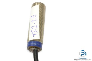 telemecanique-xs1m18mb230-inductive-sensor-2