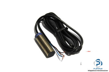 telemecanique-XS1M18PA370-inductive-sensor