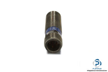 telemecanique-xs1n12pa340d-inductive-sensor-1