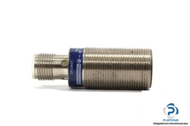 telemecanique-xs1n18pa349d-inductive-sensor-2