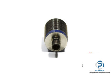 telemecanique-xs1n30pa340d-inductive-sensor-1