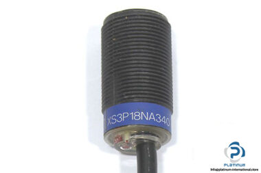 telemecanique-xs3p18na340-inductive-proximity-sensor-1