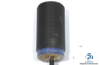 telemecanique-XS3P30MA230-inductive-sensor-1