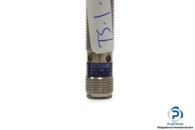 telemecanique-xs512b1nam12-inductive-sensor-2