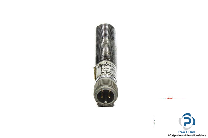 telemecanique-xsa-h0231a-inductive-sensor-1