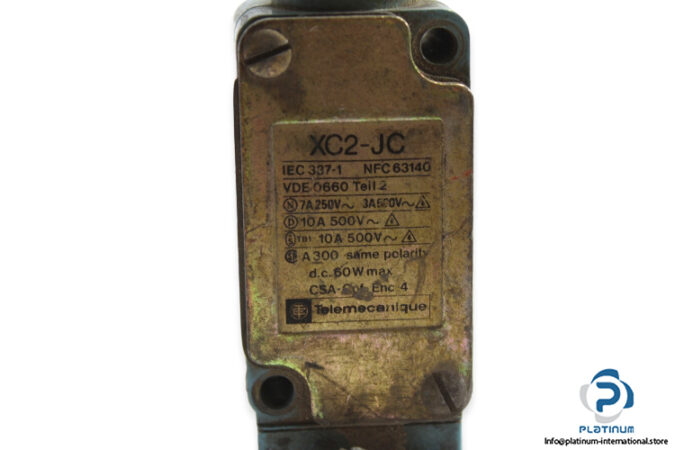 telemecanique-zc2-jc1_zc2-je05-limit-switch-used-3