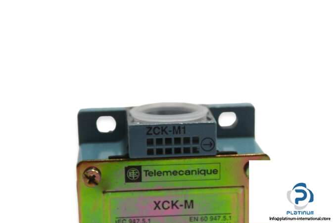 telemecanique-zck-m1_zck-d21-limit-switch-new-1