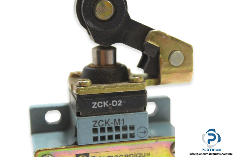 telemecanique-zck-m1_zck-d21-limit-switch-used