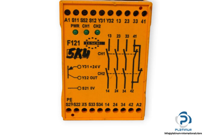 tesch-F121X01-safety-relay-(used)-1