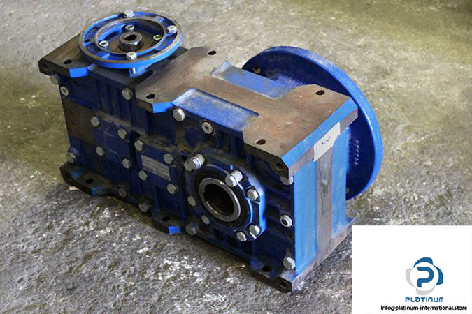 tramec-tc-160-cv-bevel-helical-gearbox-1