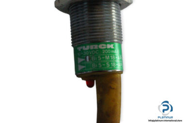 turck-BI5-M18-AP6X-inductive-sensor-used-2