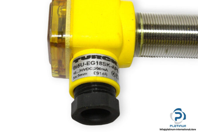 turck-BI5U-EG18SK-AP6X-inductive-sensor-(new)-1