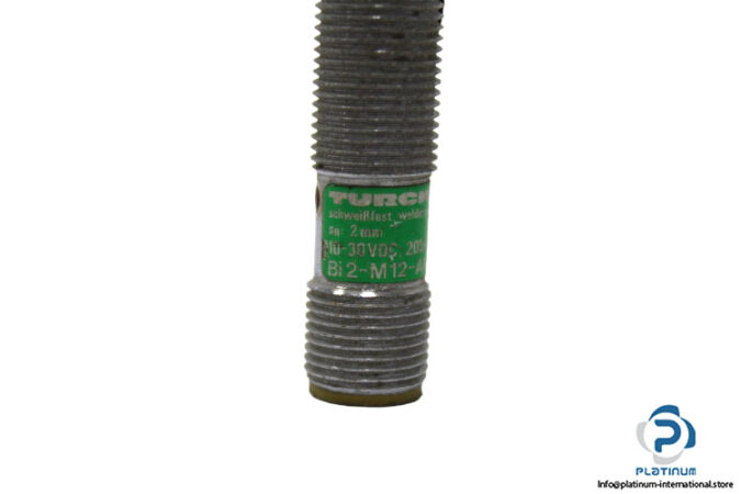 turck-bi2-m12-ap6x-h1141_s34-inductive-sensor-2