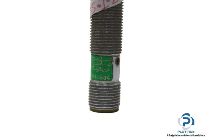 turck-bi2-m12-ap6x-h1141_s34-inductive-sensor-5