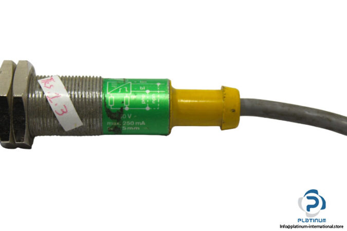 turck-bi5-m18-vp7-inductive-sensor-3