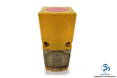 TURCK-MP-15H-AZ2X-INDUCTIVE-SENSOR3_675x450.jpg