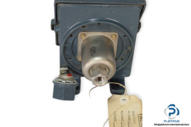 ue-J402-S126-pressure-switch-new-2