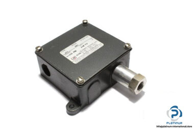 united-electric-J11-362-pressure-switch