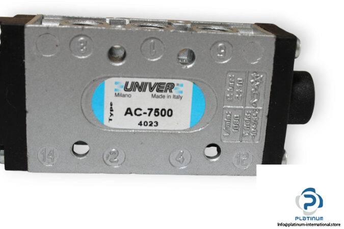 univer-ac-7500-air-solenoid-valve-with-coil-1