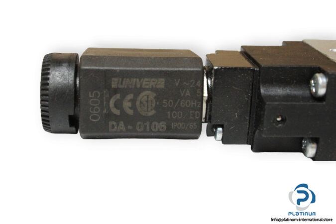 univer-ac-7500-air-solenoid-valve-with-coil-2