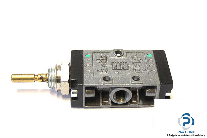 univer-cl-120-universal-valve-2