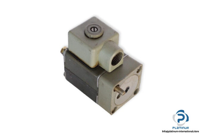 veb-elektro-bauelemente-TGL-20710-directional-control-valve-used